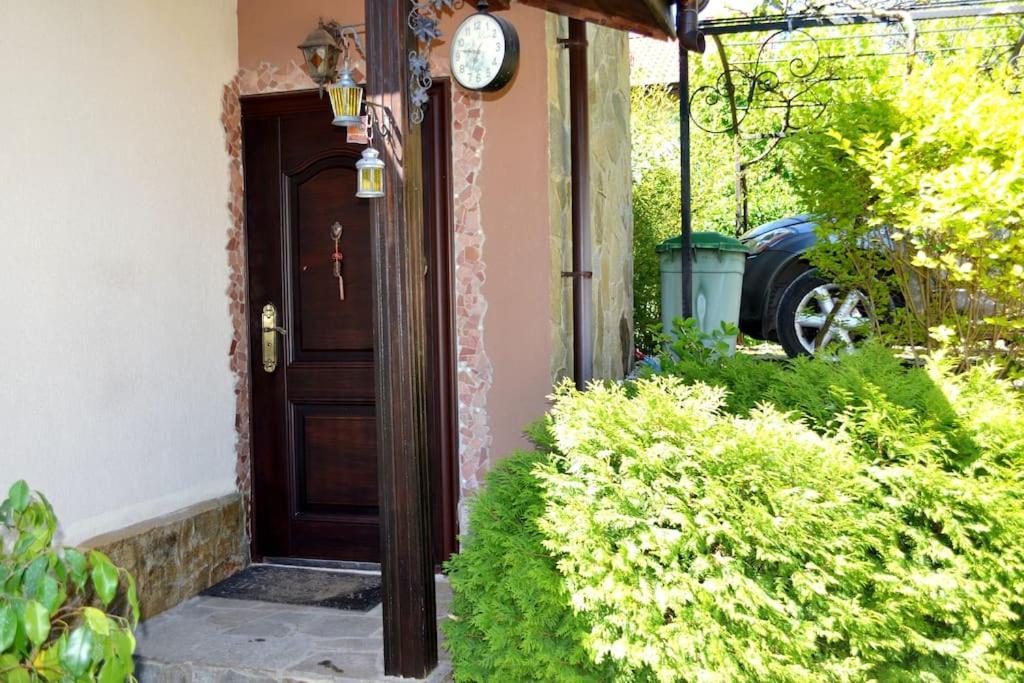 וארנה Sea & Garden Villa מראה חיצוני תמונה